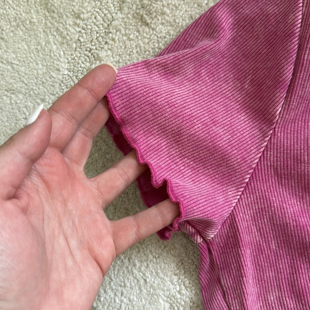 NEW- Wild Fable Short Sleeve V-Neck Twist Front Pink Top - Picture 4 of 10